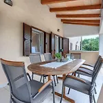 By Interhome בית נופש