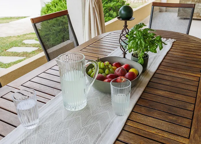 Dom wakacyjny By Interhome Raša