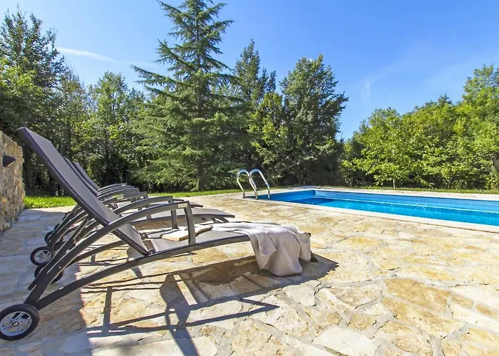 Dom wakacyjny By Interhome Raša