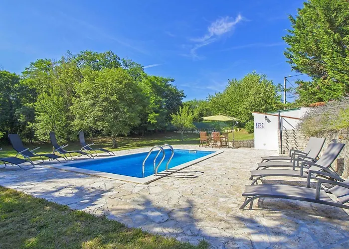 By Interhome * Raša